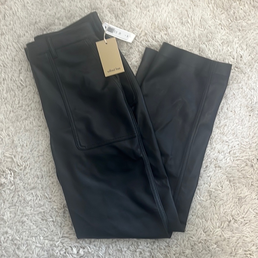 Aritzia Lucy Pants never worn!